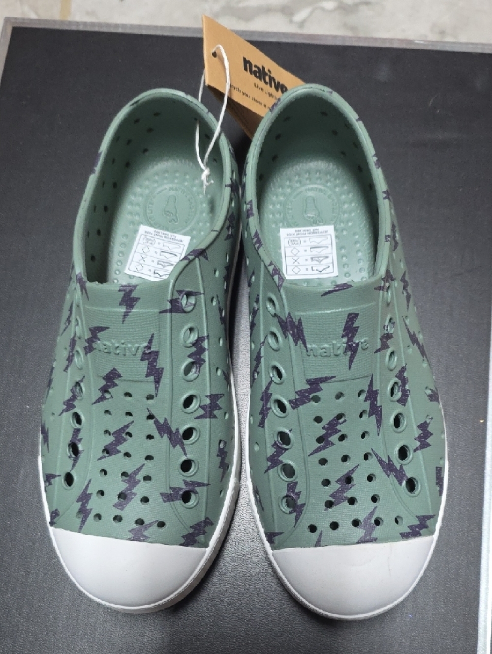 Native Slip-On Sneakers in Sage Green with Black Lightning Motif - Picture 2 of 3